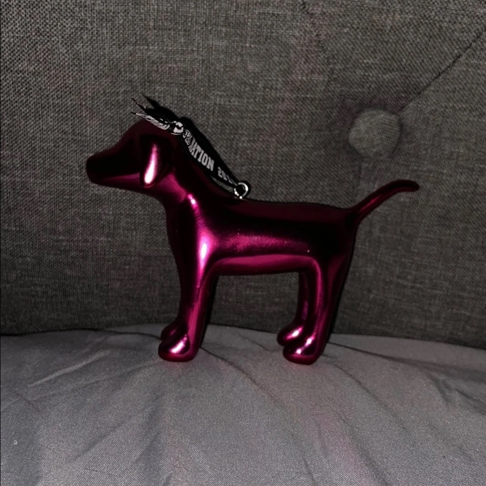 RARE VINTAGE VS PINK ORDAINMENT DOG